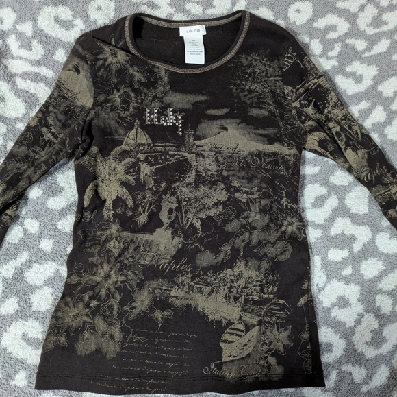 Laura Tops - 5/25$ Y2K Laura Italy Top